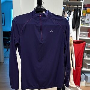 Workout top long sleeve, never worn size large